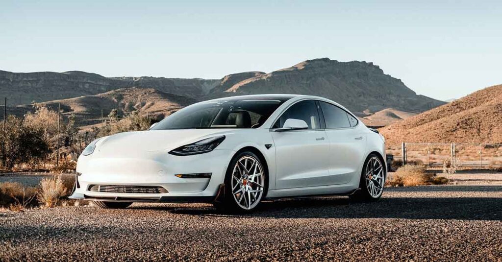 Can you lease a Tesla for 2 years
